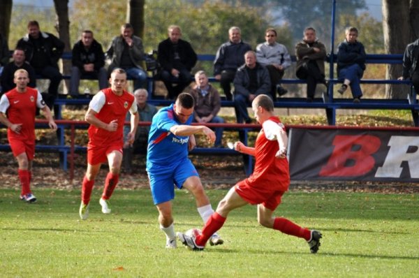 2013-10-06 Wisłok Strzyżów - LKS Pisarowce 1:2 (0:1) 