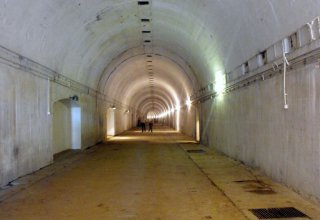 Tunel schronu w Stępinie