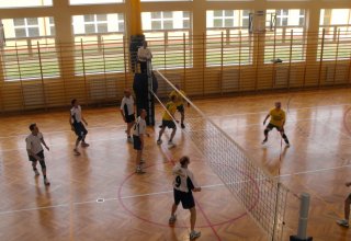 Zdjęcia z XIV Turnieju Piłki Siatkowej o Puchar Starosty Strzyżowskiego