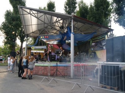 Zdjęcia z Pikniku Piknik Historycznego. W hołdzie walczącym o wolność. 