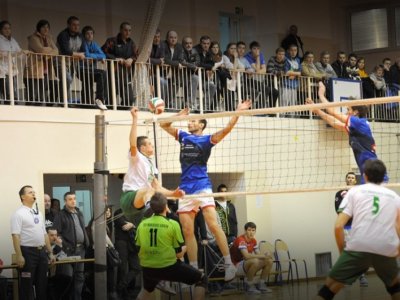 Fotorelacja z meczu piłki siatkowej Wisłka Strzyżów z drużyną z Sanoka. Fot. Tomasz Ciombor