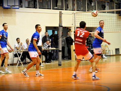 Fotorelacja z meczu piłki siatkowej Wisłka Strzyżów z drużyną z Sanoka. Fot. Tomasz Ciombor