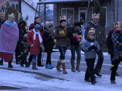 Zdjęcia z Orszaku Trzech Króli w Wiśniowej