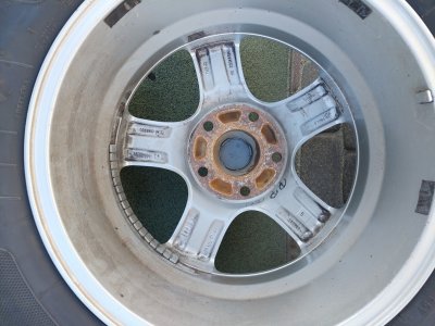 Koła z oponami letnimi Kleber 215/60 R16