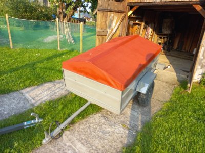 Przyczepka samochodowa 