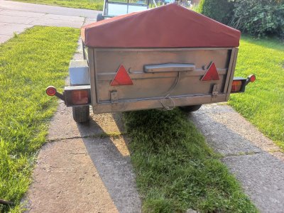 Przyczepka samochodowa 