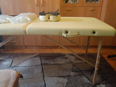 Stół do masażu / kosmetyczny 