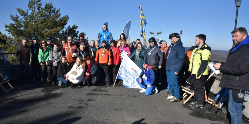 I Mistrzostwa Powiatu Strzyżowskiego w Narciarstwie Alpejskim – sportowy sukces czy elitarny zjazd urzędników