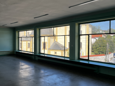Do wynajęcia lokal 160m2 w centrum Czudca Dom Handlowy GS
